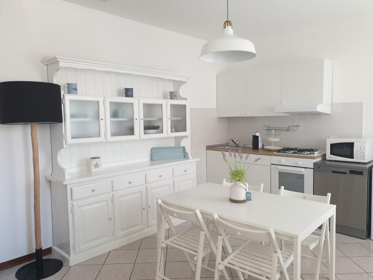 La Casa Di Mattia Appartement Pula Buitenkant foto