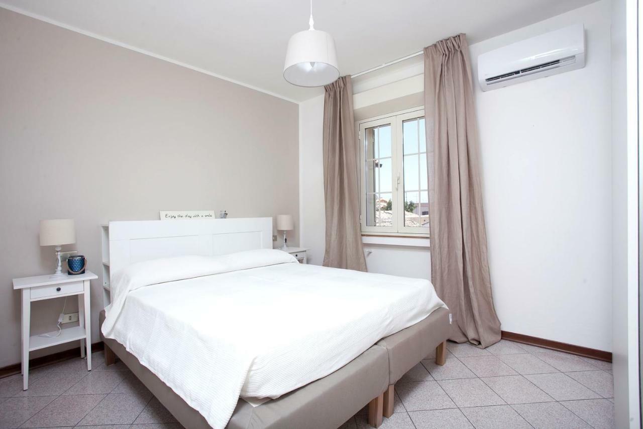 La Casa Di Mattia Appartement Pula Buitenkant foto